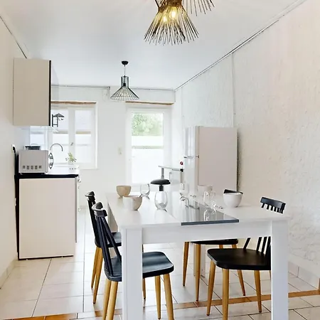 2 Bedroom Stunning Home In Sartilly-Baie-Bocage